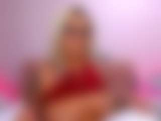 FoxySerenaX's Live Sex Cam Show