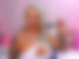 FoxySerenaX's Live Sex Cam Show