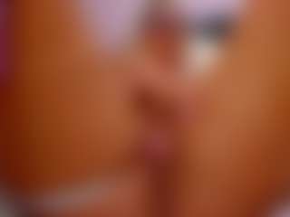 Live cam show with FoxySerenaX - Creampie on Cam Slut