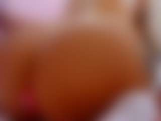 Live cam show with FoxySerenaX - Smoking on CSO-WL