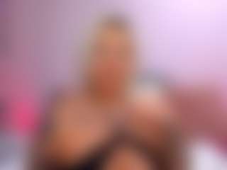 Live cam show with FoxySerenaX - Facial Piercings on makecum.org