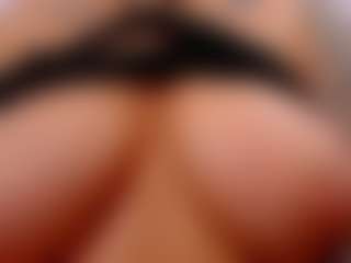 Seks show na żywo z FoxySerenaX
