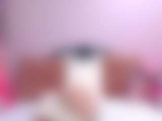 Live cam show with FoxySerenaX - Smoking on Camsoda