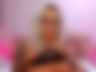 FoxySerenaX's Live Sex Cam Show