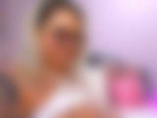 Live cam show with FoxySerenaX - Joi on Camsoda
