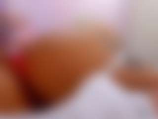 Live cam show with FoxySerenaX - Domination on madthumbs