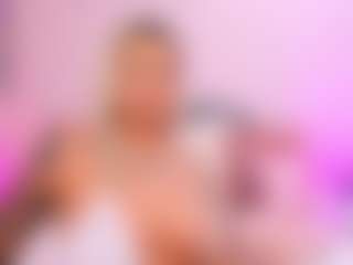 Live cam show with FoxySerenaX - Smoking on camgirlchat.live