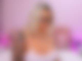 Live cam show with FoxySerenaX - Joi on live18s.com