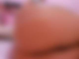 Live cam show with FoxySerenaX - Joi on livesexfox.com