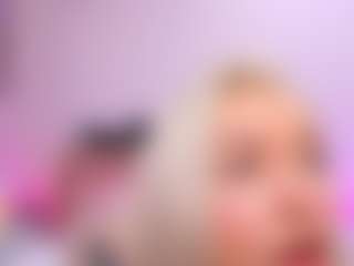 Live cam show with FoxySerenaX - Tattoos on Dolls Live