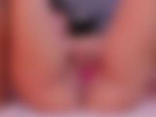Live cam show with ISISLEROY - Colombia on Streamer API