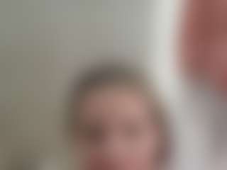 karalynnbaby49's Live Sex Cam Show