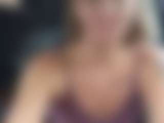 karalynnbaby49's Live Sex Cam Show