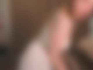 Live cam show with Ariana - Spank on live18s.com