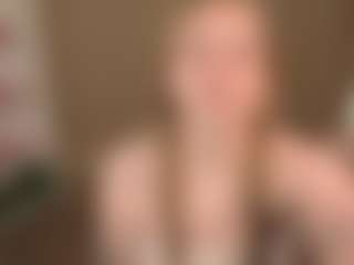 Live cam show with Ariana - Public on live18s.com