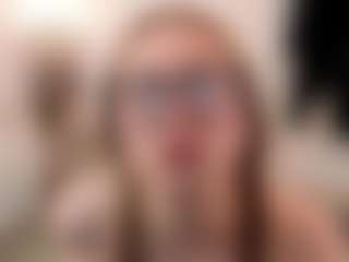 Live cam show with Ariana - Strip on TastyBlacksLive
