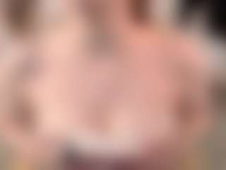 Live cam show with Ariana - Striptease on Camversity