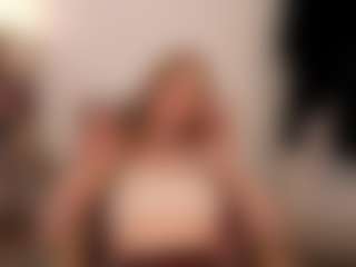 Live cam show with Ariana - Squirt on galaxygirlnitro.com