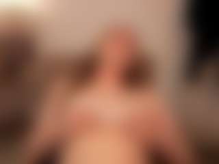 Live cam show with Ariana - Pantyoff on Camsoda