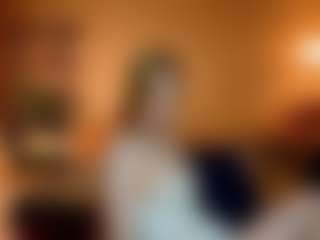 Live cam show with Ariana - Blue Eyes on fapnchat