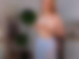 Live cam show with Ariana - Blue Eyes on thefappeningchat.com