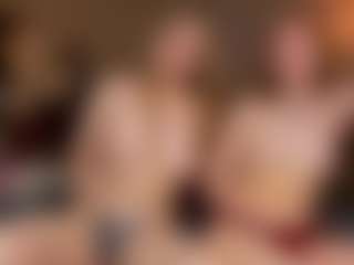 Ariana and Lina's Live Sex Cam Show