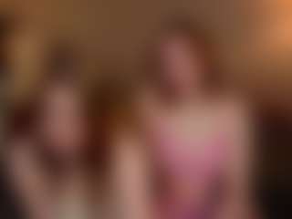 Ariana and Lina's Live Sex Cam Show