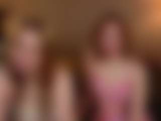 Ariana and Lina's Live Sex Cam Show