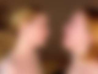 Live cam show with Ariana and Lina - Brown Hair on Chatstar