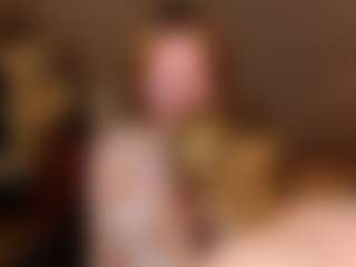 Live cam show with Ariana and Lina - Body Massage on realtime-chat
