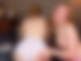 Ariana and Lina's Live Sex Cam Show
