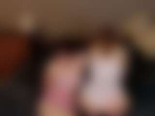 Ariana and Lina's Live Sex Cam Show