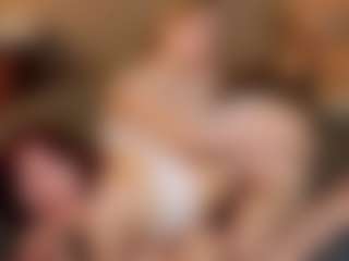 Ariana and Lina's Live Sex Cam Show