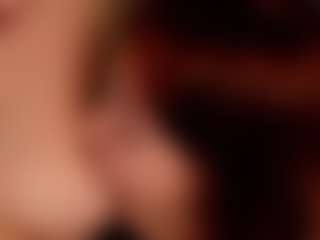 Ariana and Lina's Live Sex Cam Show