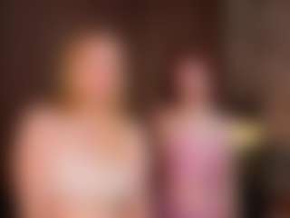 Live cam show with Ariana and Lina - Lovense on Camiplay Live