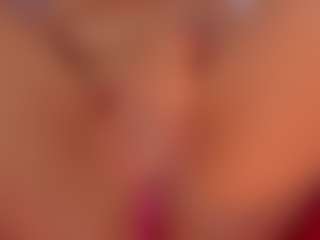 Live cam show with Nova-Silk - Strip on Latina Girls