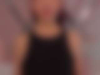 Live cam show with Nova-Silk - Teen (18+) on milfzrlive.com