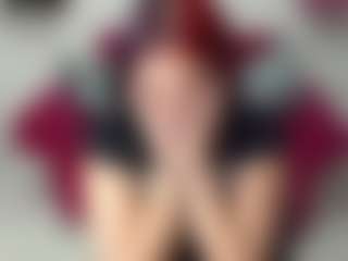 Live cam show with sandyfuckass - Queen on CamwithHer