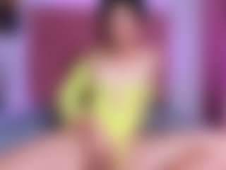 Live cam show with Sisilv - Normal on AdultVida.com