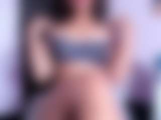 Show en direct avec Sisilv - Striptease sur Camsoda