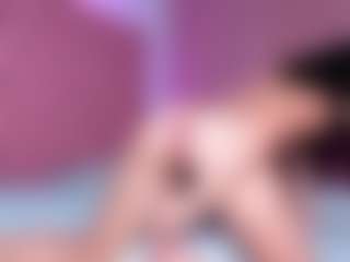 Live cam show with Sisilv - Flashing on TeamSkeetLive