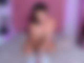 Live cam show with Sisilv - Striptease on iamadamtest123.com