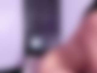 Live cam show with Sisilv - Facial Piercings on CamClone