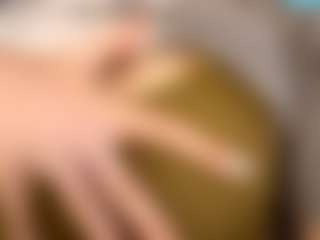 Live cam show with TheolaKassis - Skinny on camtv