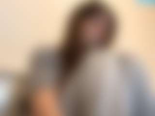 Live cam show with TheolaKassis - Average on Stripli.com