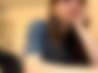Live cam show with TheolaKassis - Naked on livesuperchat.net