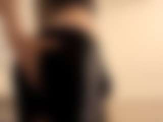 Live cam show with TheolaKassis - Ebony Squirt on CamClone