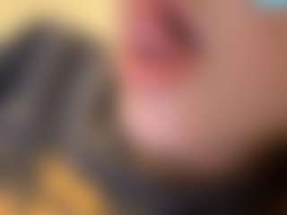 Live cam show with TheolaKassis - Teen (18+) on TeamSkeetLive