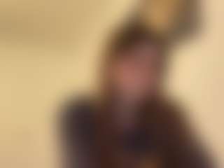 Live cam show with TheolaKassis - Facial on Camsoda