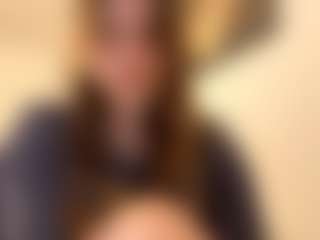 Live cam show with TheolaKassis - Spy Granny on AdultVida.com